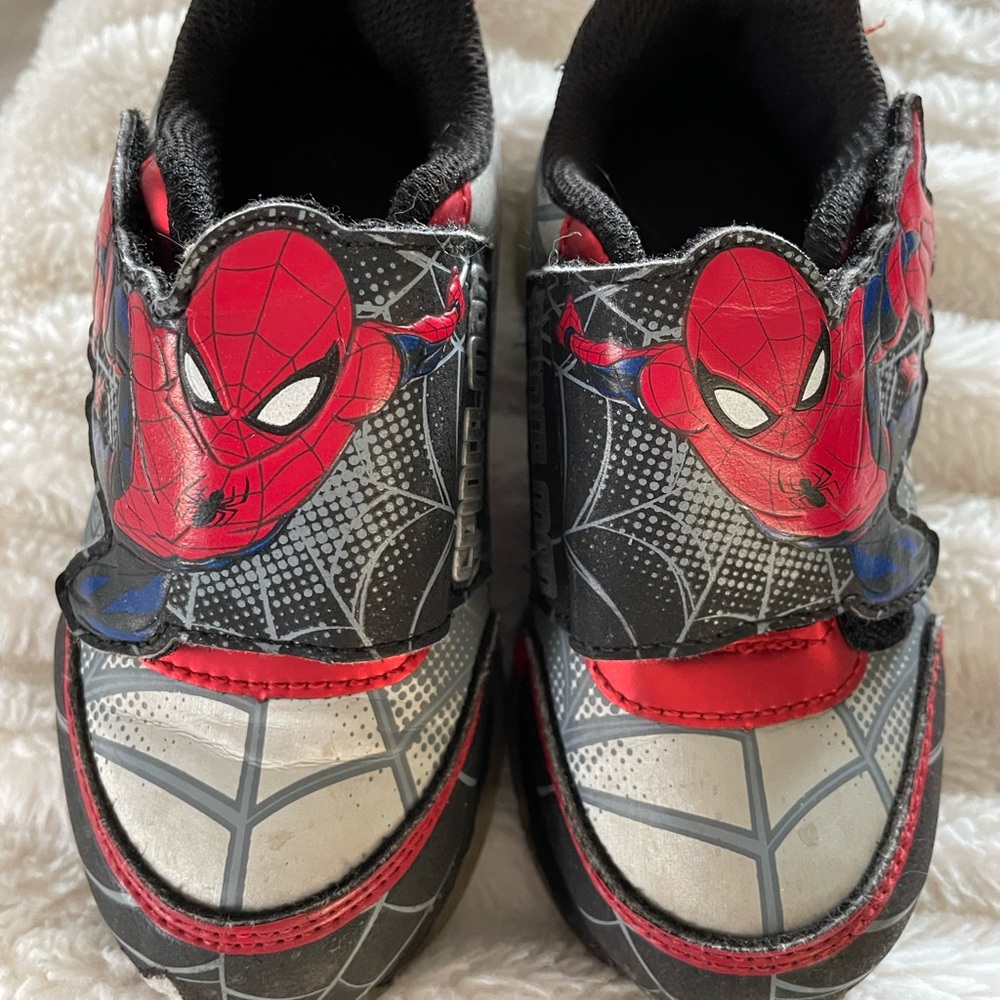 Spider-Man Kids Light-up Sneakers